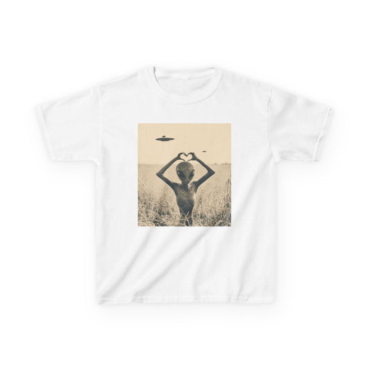 Heart Alien Kids Tee, Fun Kids T-Shirt, Retro UFO Shirt, Cute Alien Graphic Tee, Unique Gift for Kids