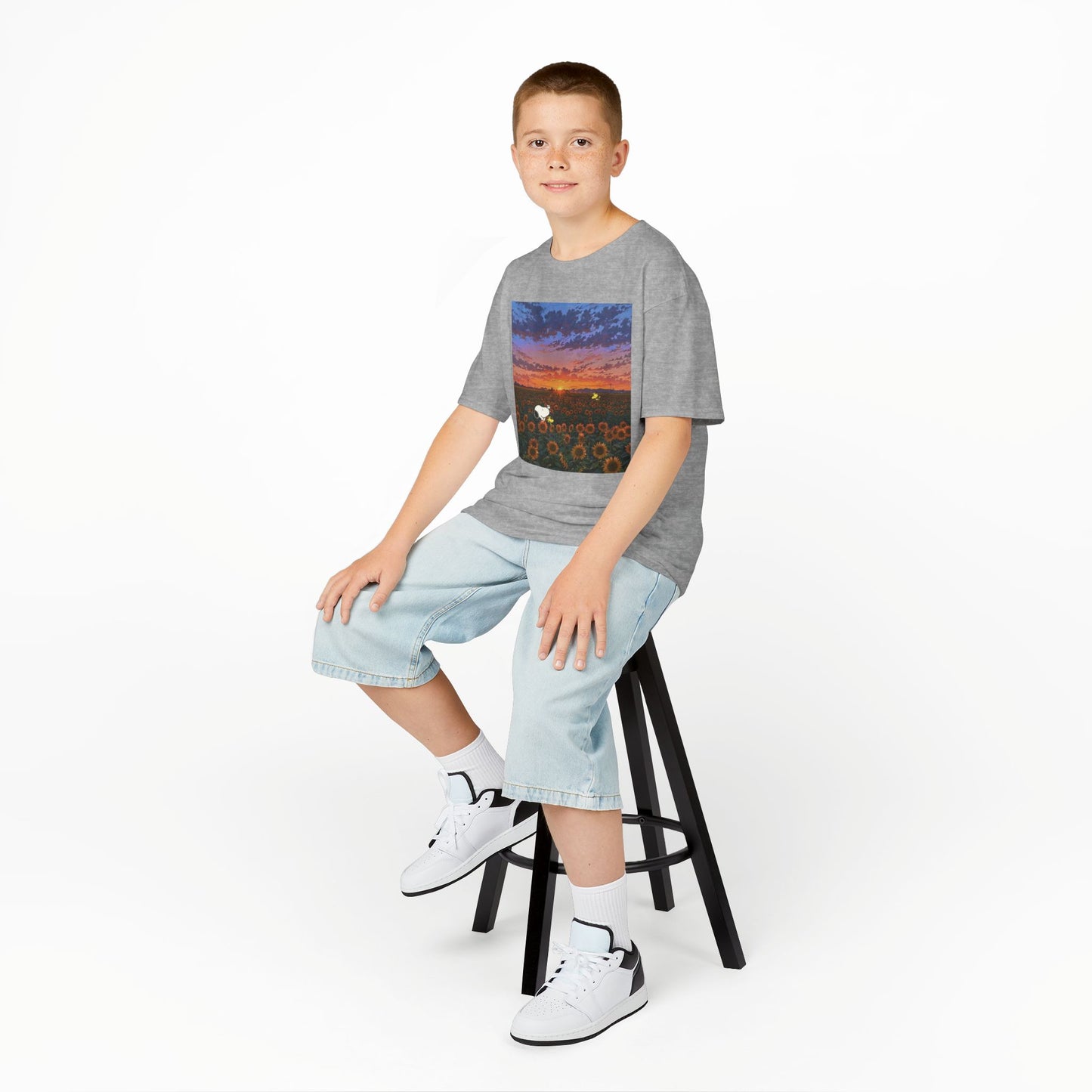 Kids T-Shirt - Sunflower Field Hide and Seek Snoopy and Friends Design